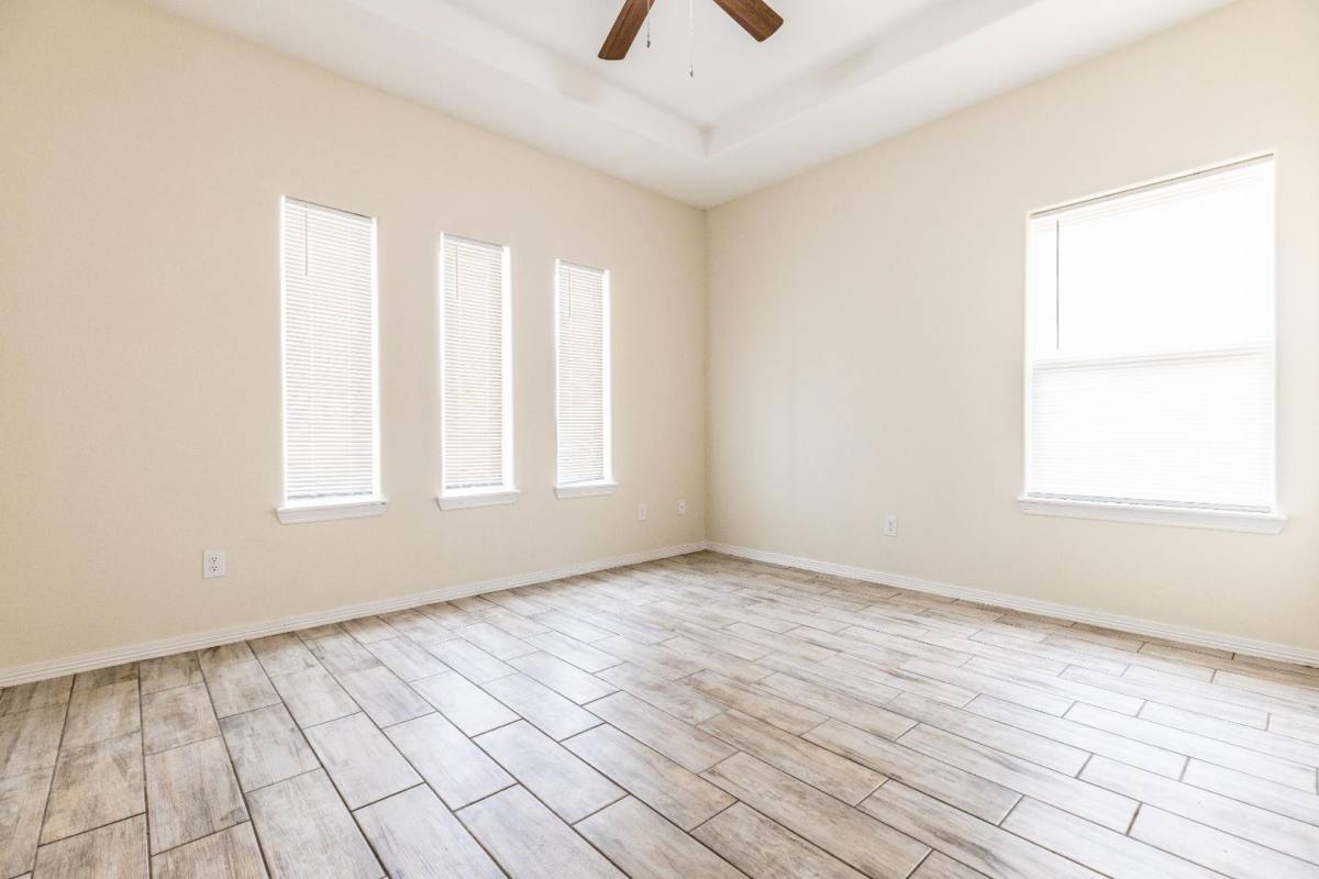 Apartment for rent at 1710 W Greenwich St #1, Edinburg, TX 78541