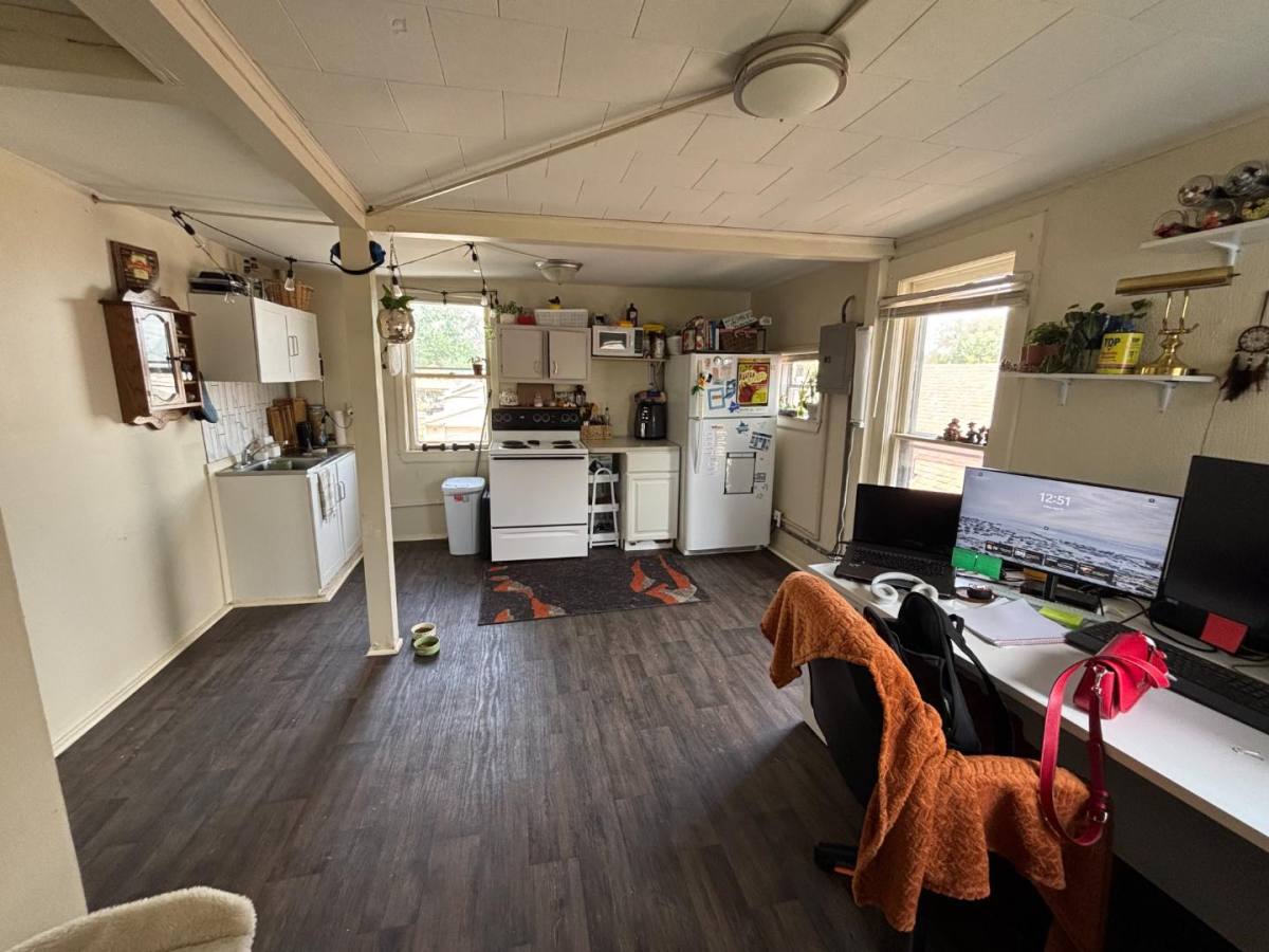 Apartment for rent at 707 S 17th St #3, Terre Haute, IN 47807