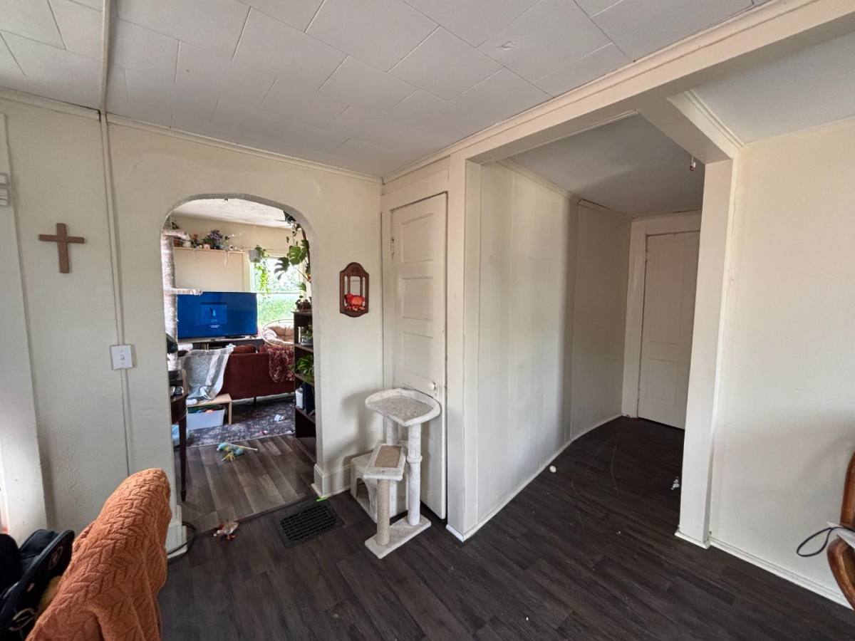 Apartment for rent at 707 S 17th St #3, Terre Haute, IN 47807