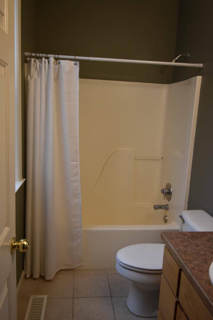 Apartment for rent at 10408 Merlin Way #1, Klamath Falls, OR 97601
