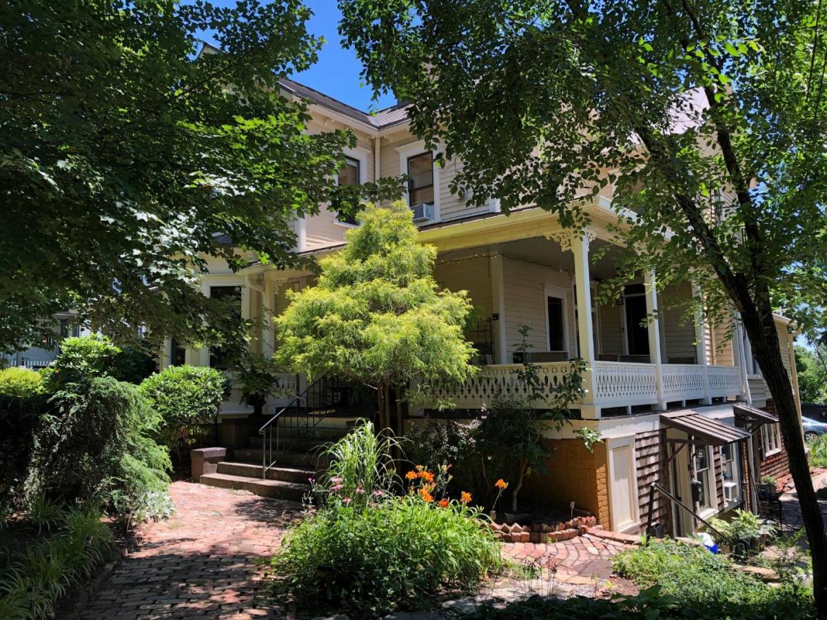 Apartment for rent at 147 E Chestnut St #4, Asheville, NC 28801