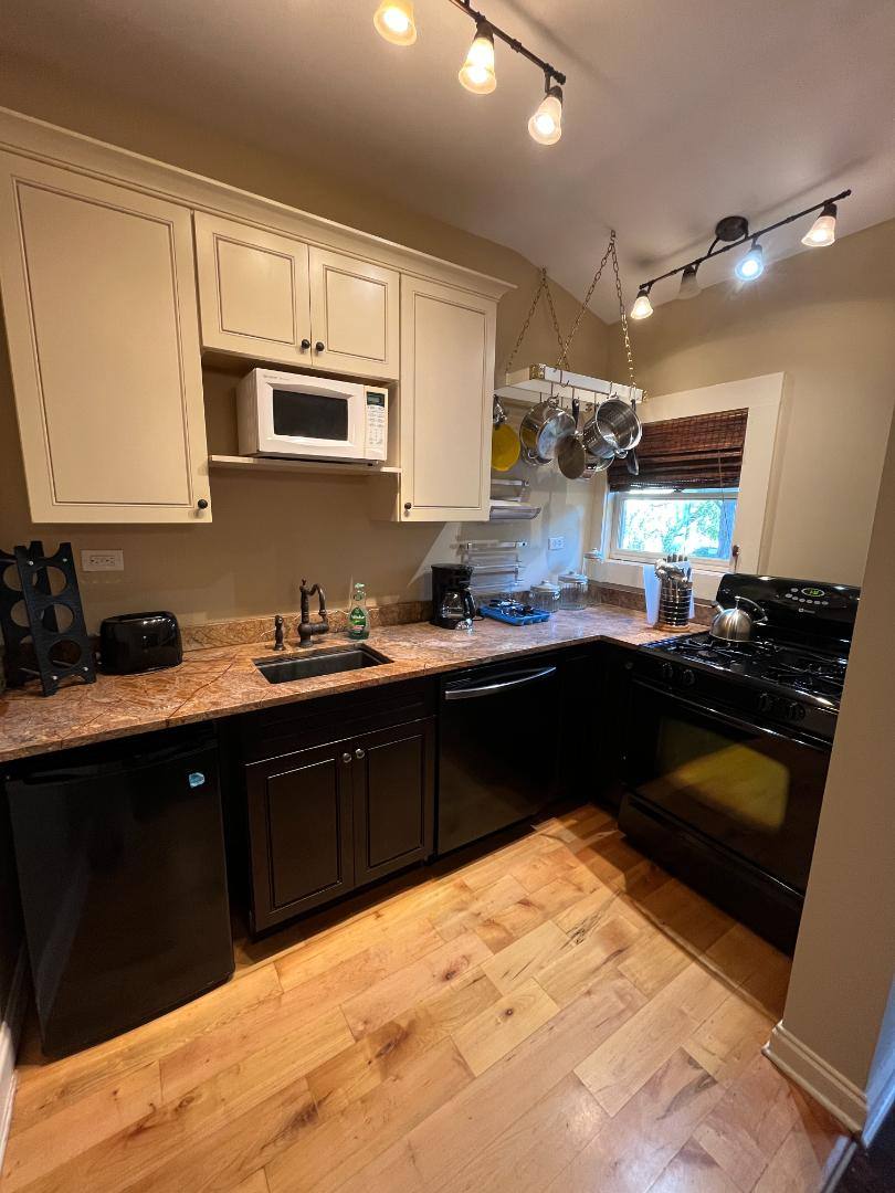 Apartment for rent at 147 E Chestnut St #4, Asheville, NC 28801