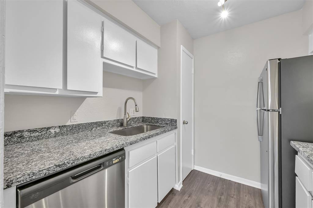 Townhouse for rent at 900 Holly Dr, Conroe, TX 77301
