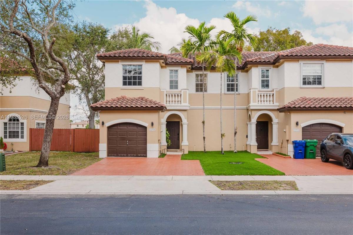 Townhouse for rent at 12735 SW 49th Court Miramar, Hollywood, FL 33027