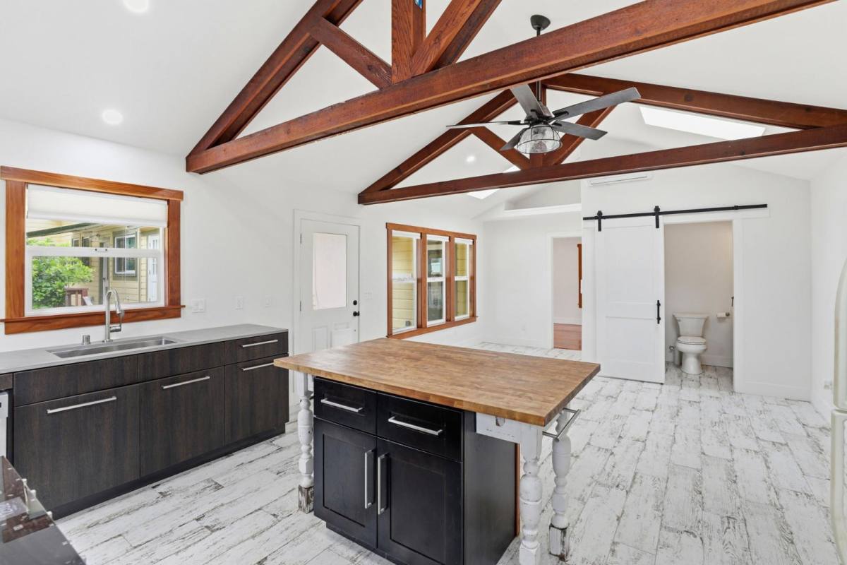 House for rent at 735 W St #ADU, Hollister, CA 95023