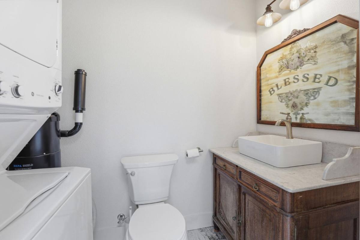 House for rent at 735 W St #ADU, Hollister, CA 95023