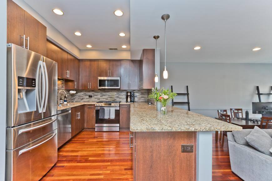 Apartment for rent at 1232 N Milwaukee Ave #3, Chicago, IL 60622