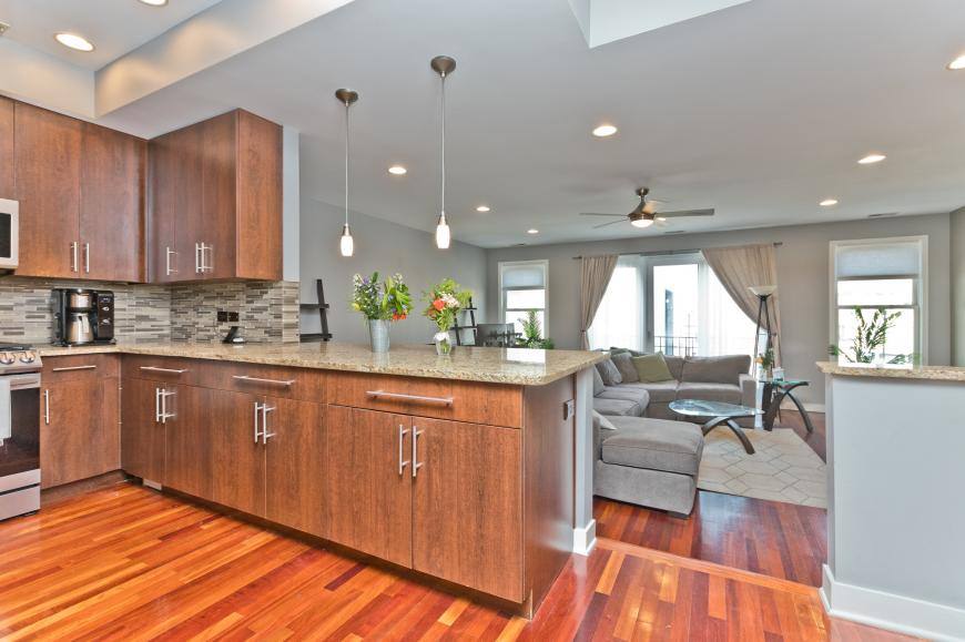 Apartment for rent at 1232 N Milwaukee Ave #3, Chicago, IL 60622