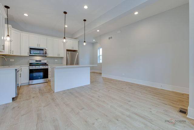 Apartment for rent at 1746 N California #1, Chicago, IL 60647