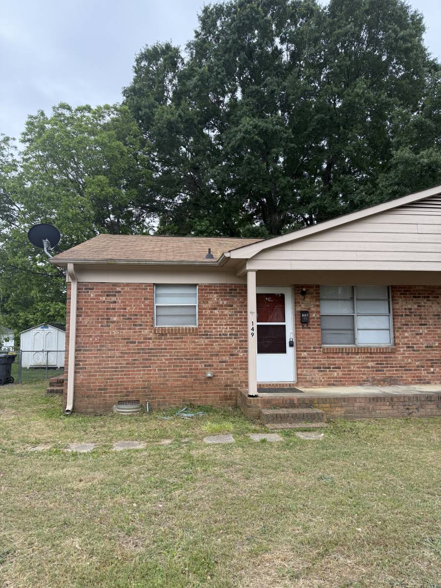 Townhouse for rent at 149 W College St, Stanley, NC 28164