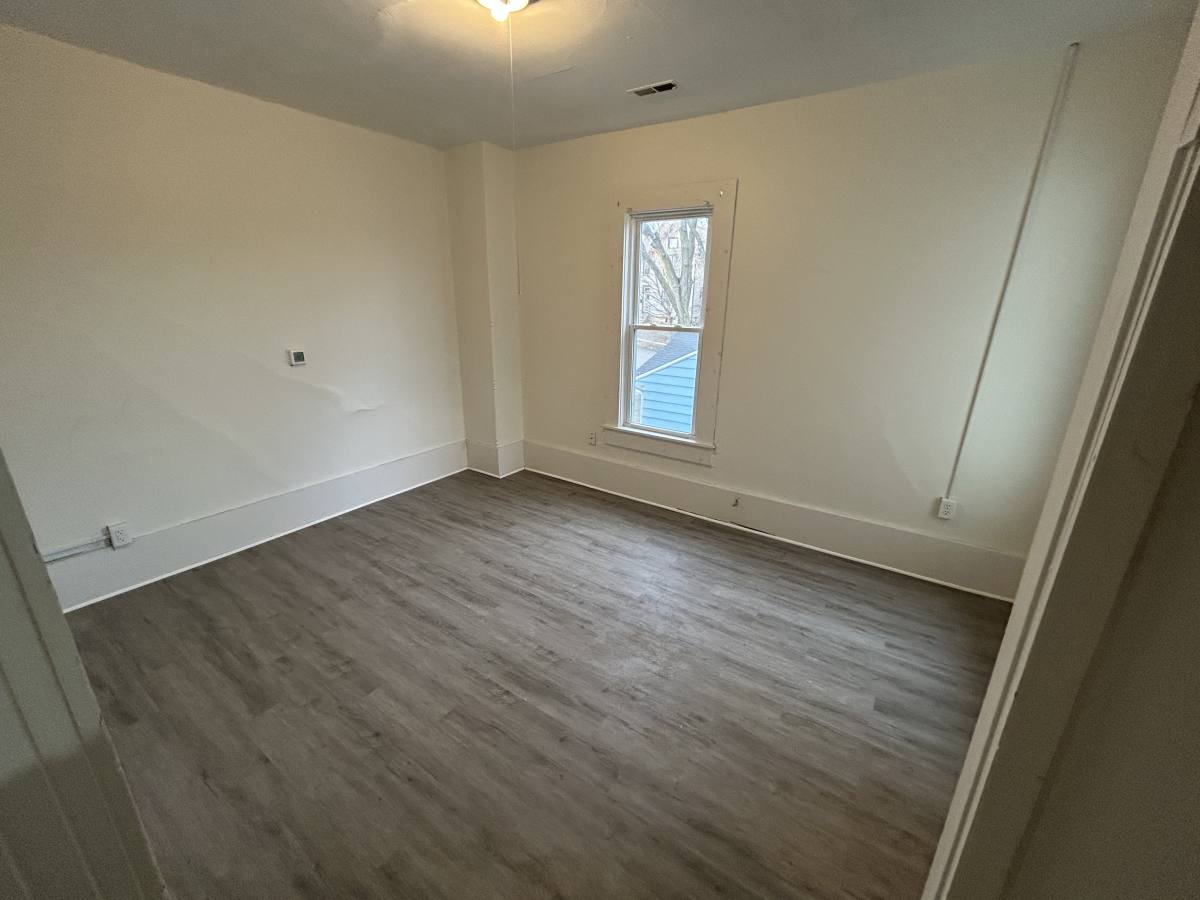 Apartment for rent at 1080 Wilson Ave #1082 1 2, Dubuque, IA 52001
