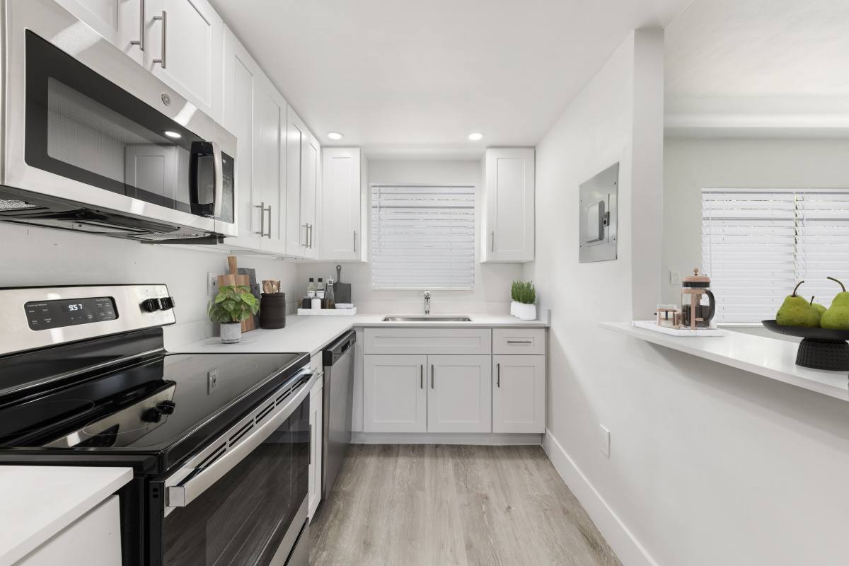 Apartment for rent at Aciano Hialeah, 6975 W 16th Ave, Hialeah, FL 33014