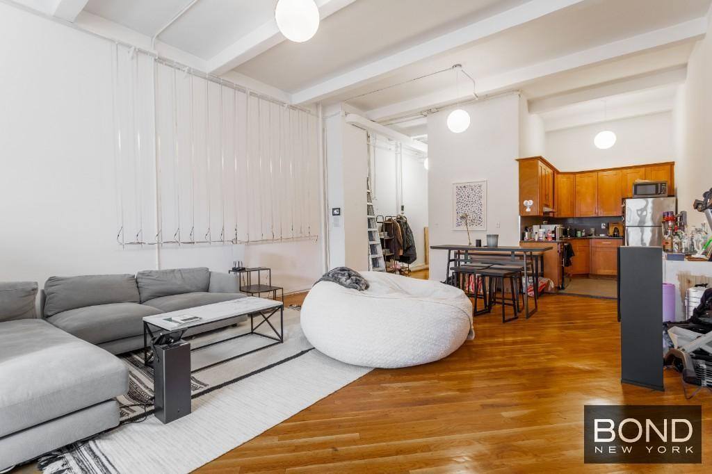 Apartment for rent at 810 Broadway #5R, New York, NY 10003