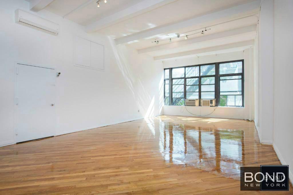 Apartment for rent at 810 Broadway #5R, New York, NY 10003