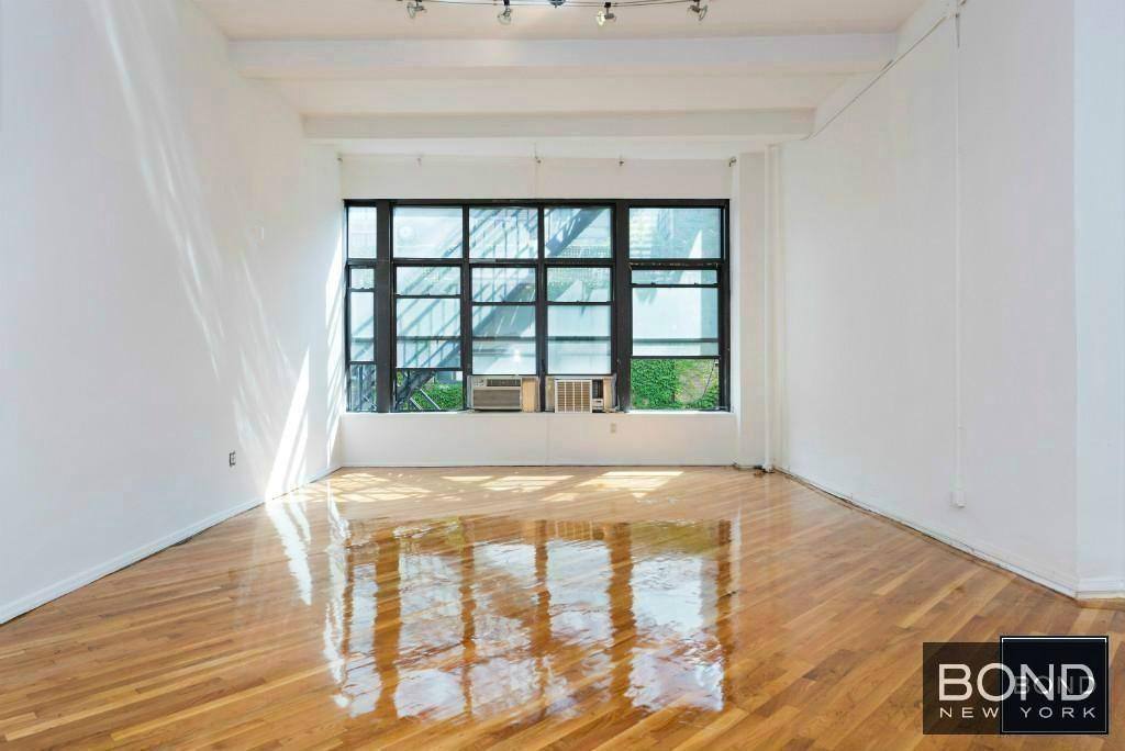 Apartment for rent at 810 Broadway #5R, New York, NY 10003