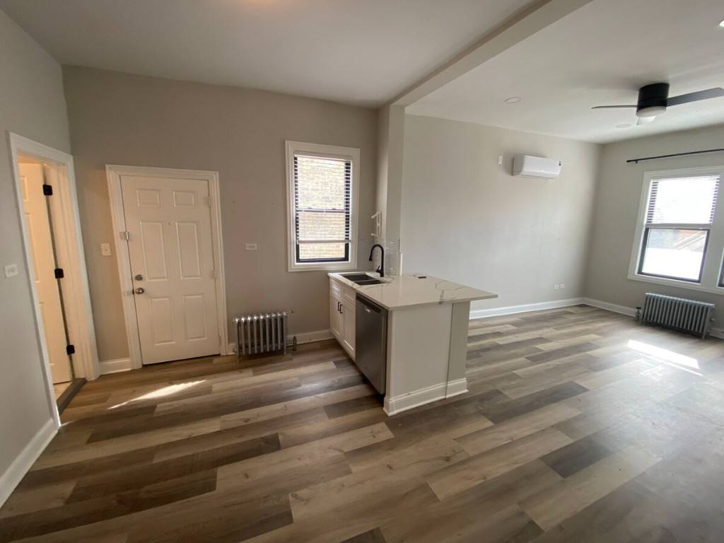 Apartment for rent at 2658 W Huron St #CH, Chicago, IL 60612