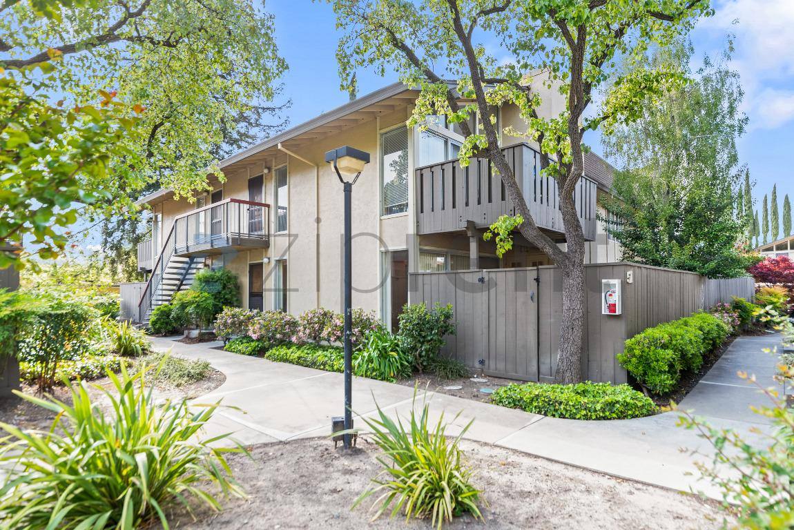 Apartment for rent at 51 Massolo Dr #C, Pleasant Hill, CA 94523