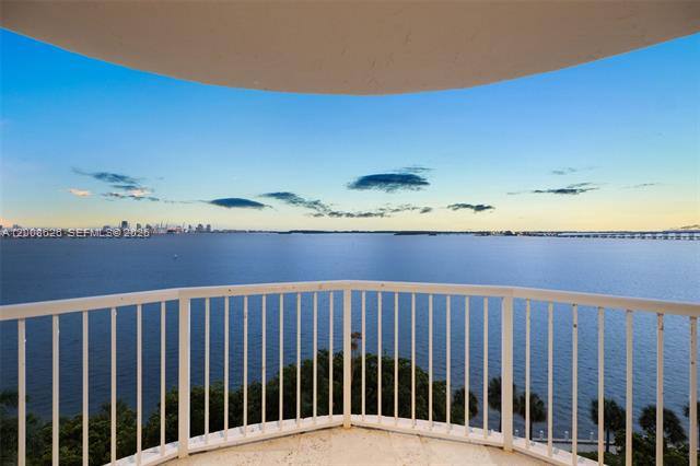Condo for rent at 1420 Brickell Bay Dr #1001A, Miami, FL 33131