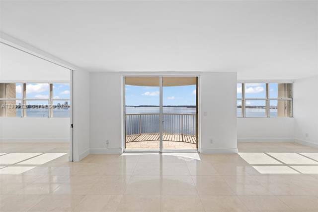 Condo for rent at 1420 Brickell Bay Dr #1001A, Miami, FL 33131