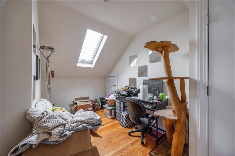 Apartment for rent at 1738 W Altgeld #1R, Chicago, IL 60614
