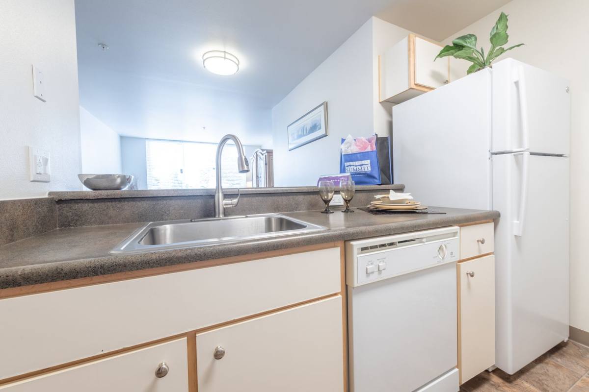Apartment for rent at 303 NE 16th Ave, Portland, OR 97232