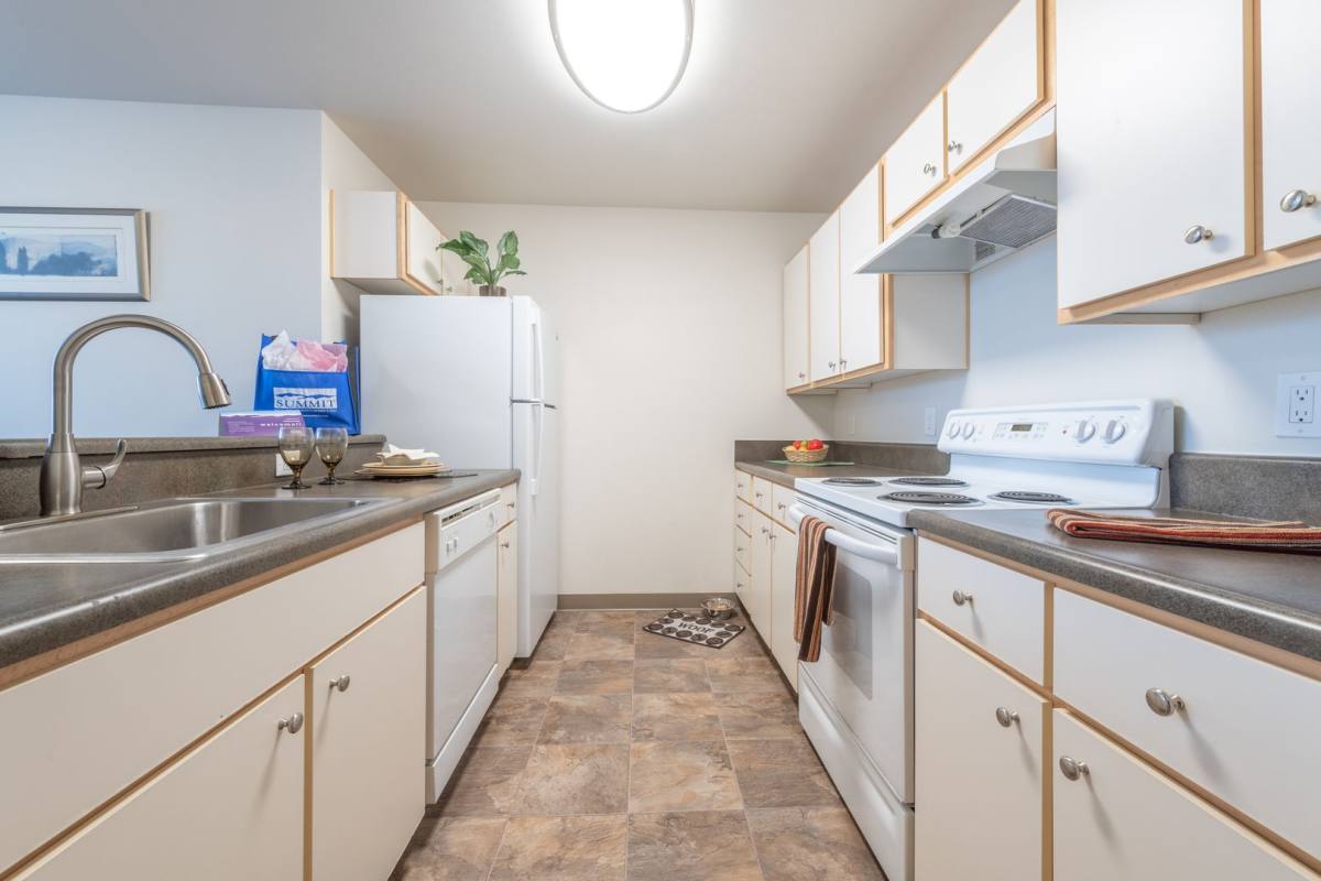 Apartment for rent at 303 NE 16th Ave, Portland, OR 97232