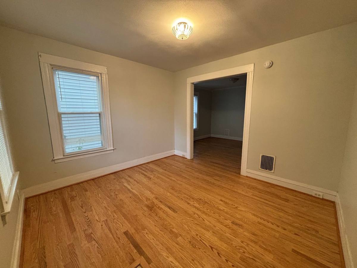 Apartment for rent at 117-119 Whittier Ave, Syracuse, NY 13204