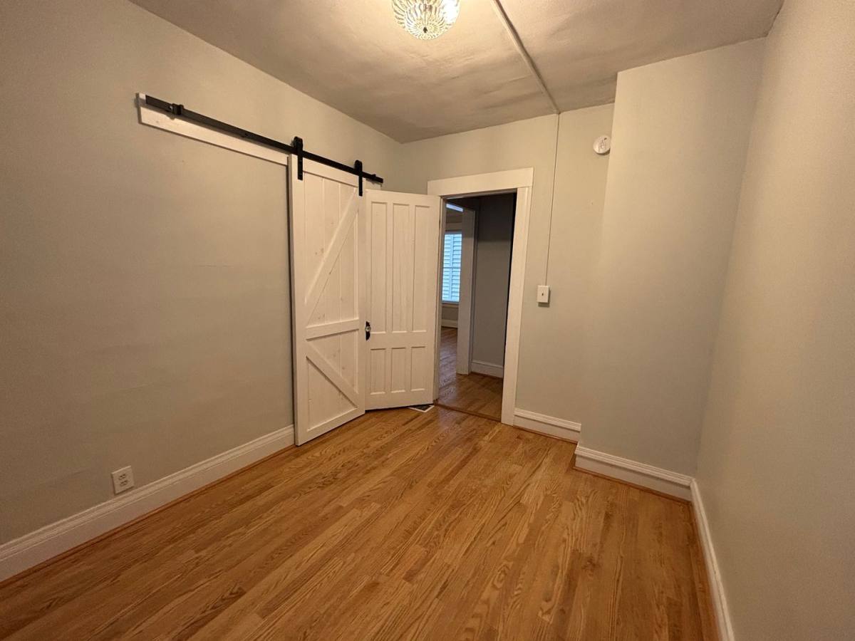 Apartment for rent at 117-119 Whittier Ave, Syracuse, NY 13204