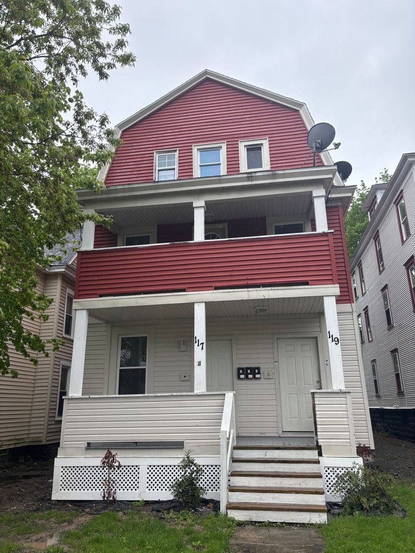 Apartment for rent at 117-119 Whittier Ave, Syracuse, NY 13204