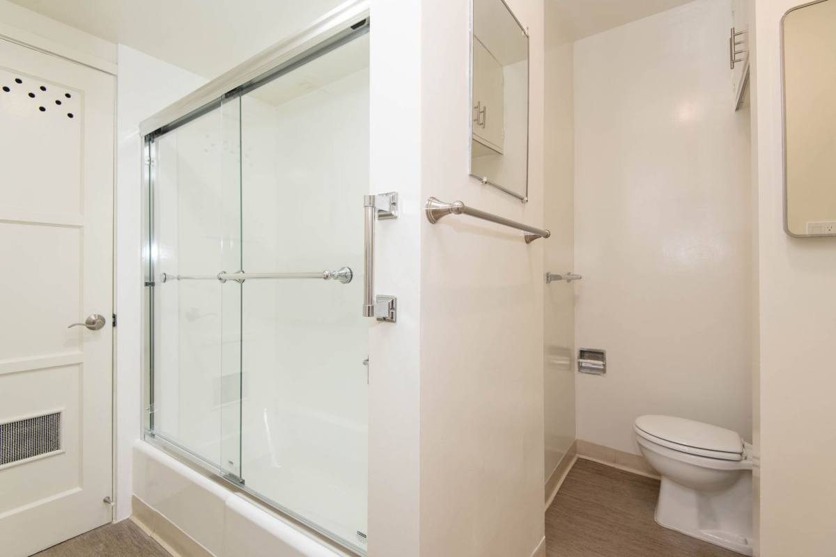 Apartment for rent at 200-206 W Maple St, Glendale, CA 91204