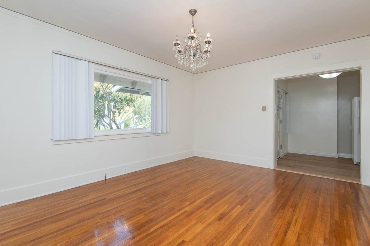 Apartment for rent at 200-206 W Maple St, Glendale, CA 91204