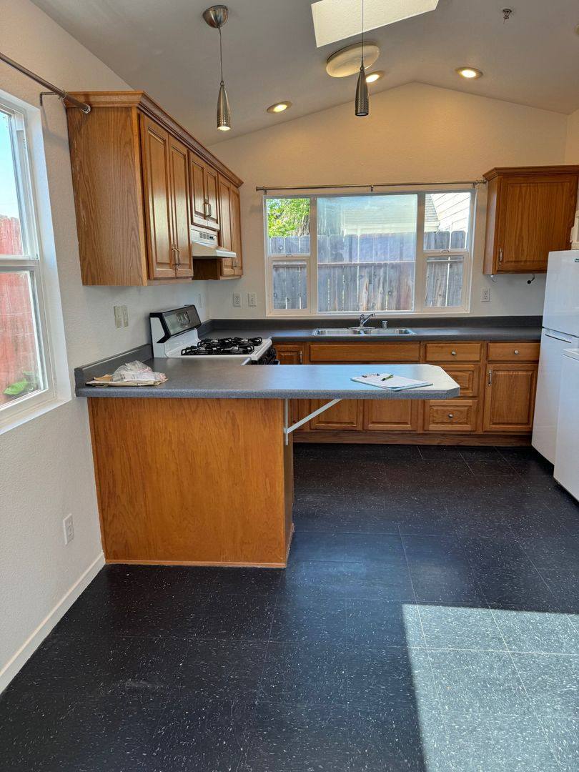 Apartment for rent at 269-273 High St, San Luis Obispo, CA 93401
