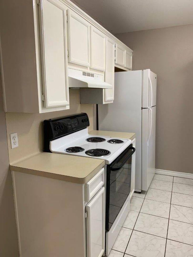 Apartment for rent at 3319 Ave H, Nederland, TX 77627