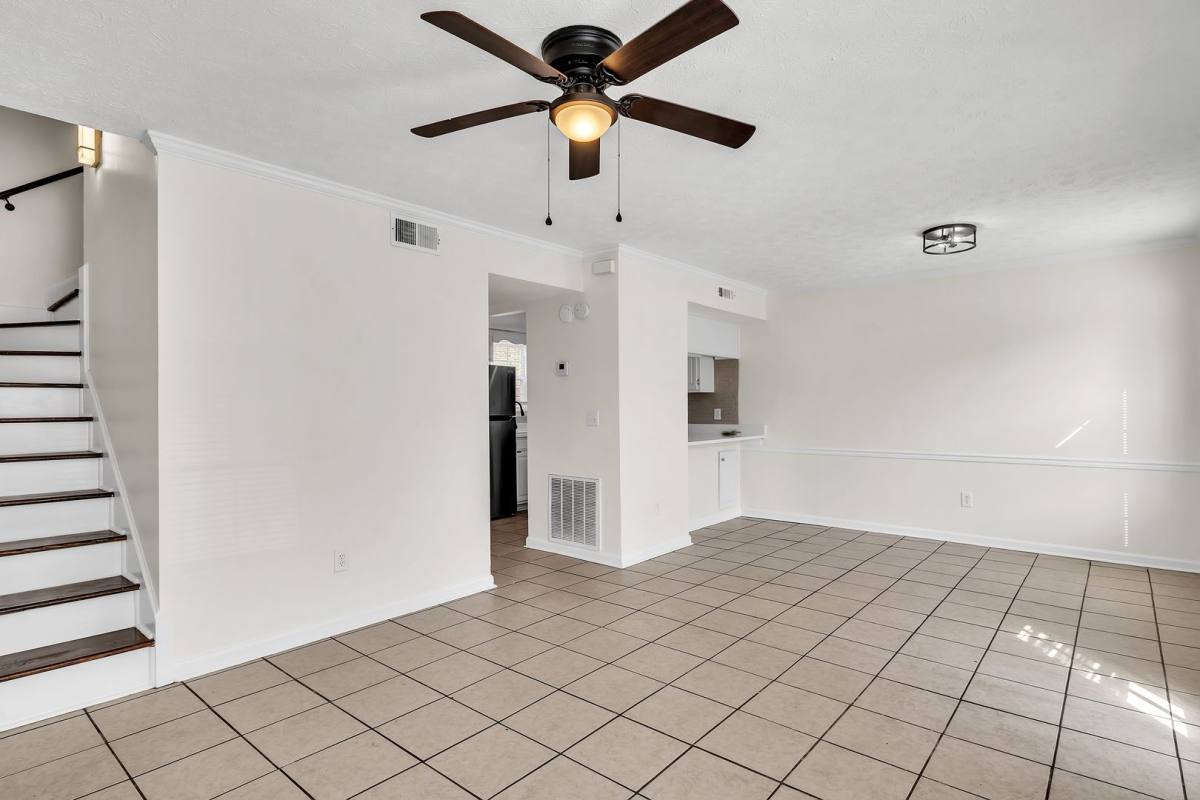 Apartment for rent at 1056 N Montgomery St, Starkville, MS 39759