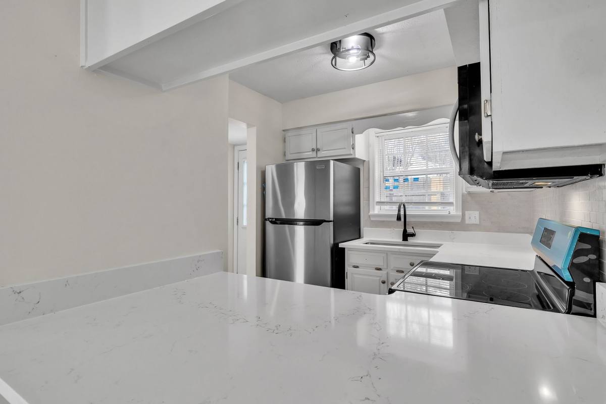 Apartment for rent at 1056 N Montgomery St, Starkville, MS 39759