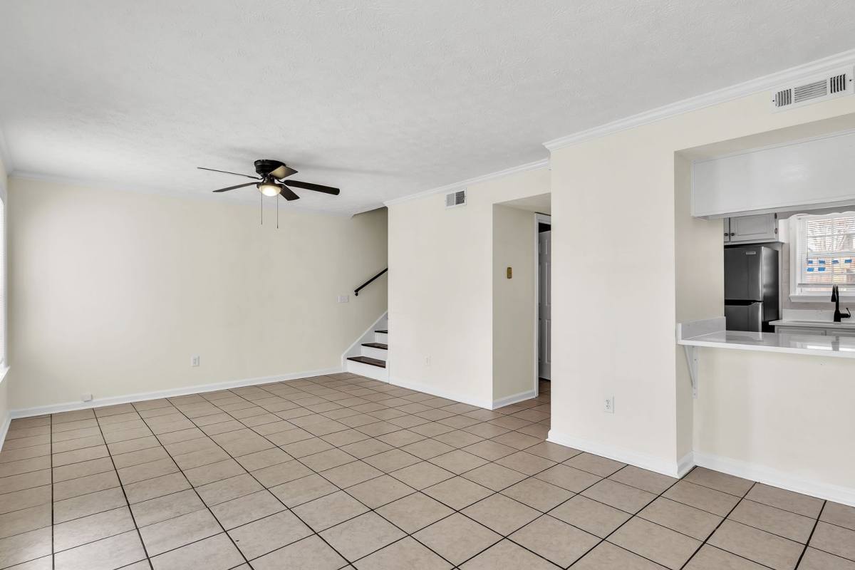 Apartment for rent at 1056 N Montgomery St, Starkville, MS 39759