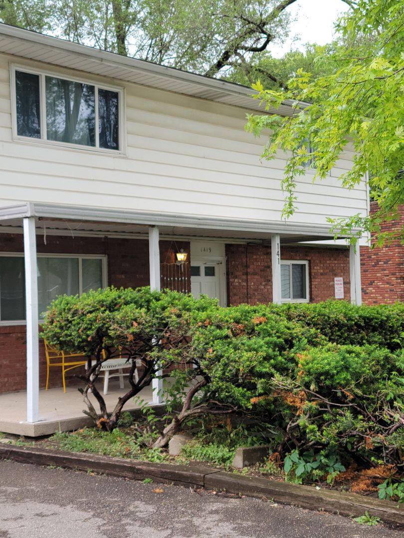 Apartment for rent at 1419 Oxford State Rd, Middletown, OH 45044