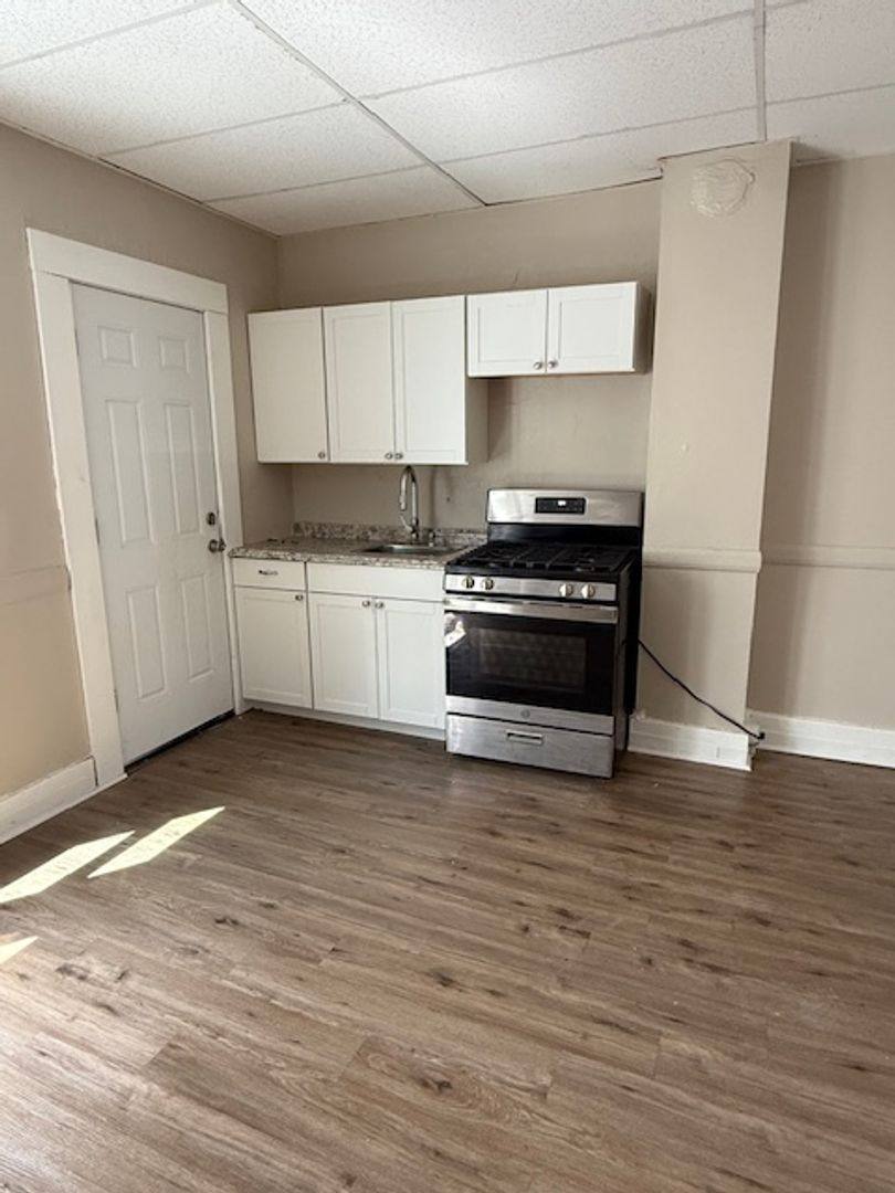 Apartment for rent at 1321 N St, Rochester, NY 14621