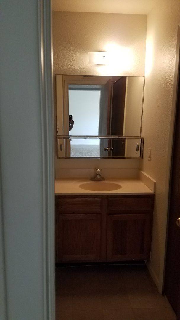 Apartment for rent at 2801 E Idaho, Las Cruces, NM 88011