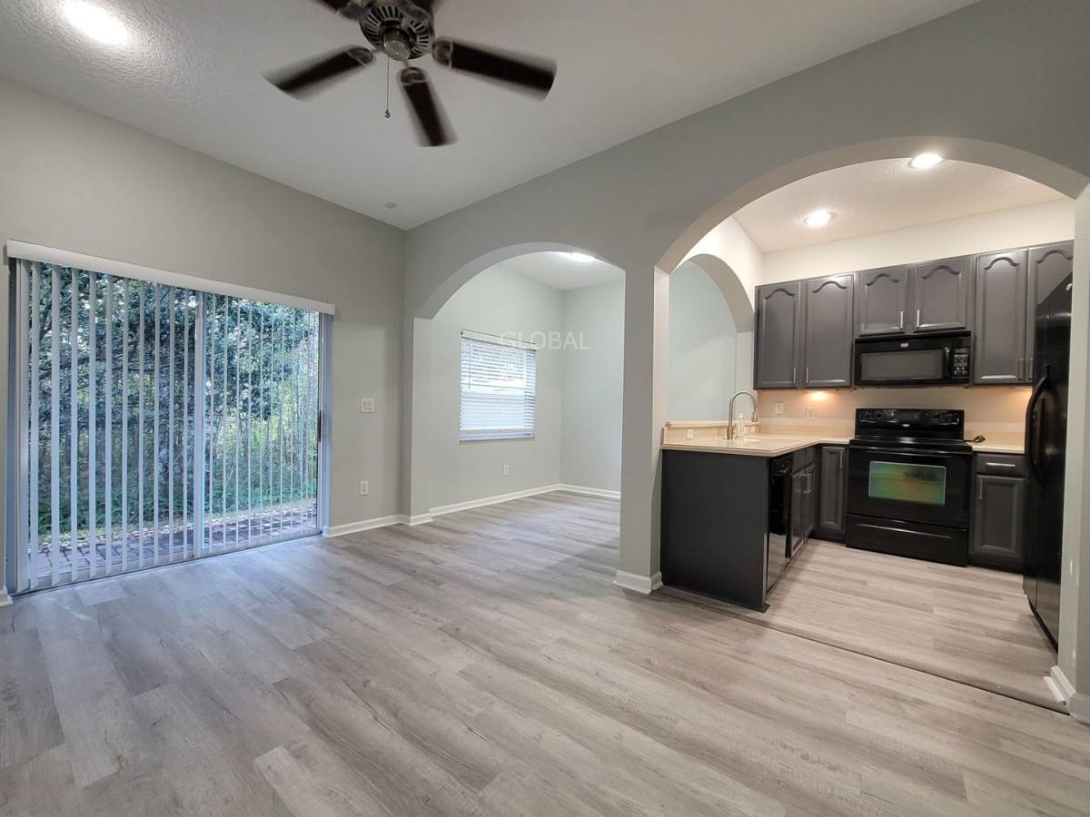 Townhouse for rent at 10254 Park Commons Dr, Orlando, FL 32832