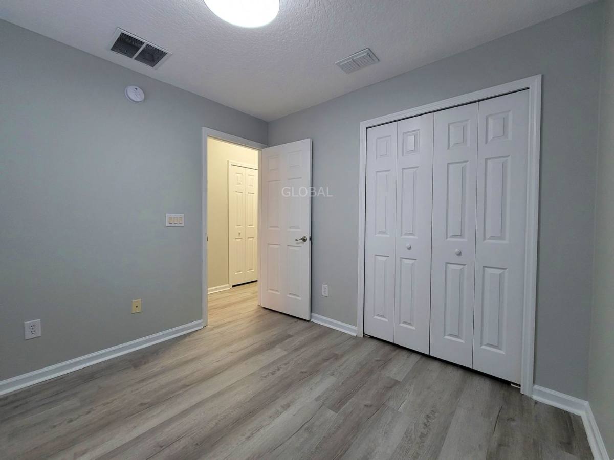Townhouse for rent at 10254 Park Commons Dr, Orlando, FL 32832