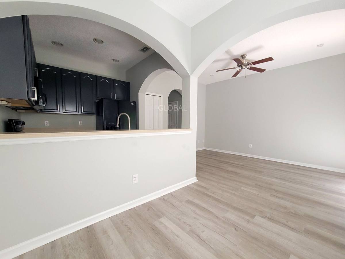 Townhouse for rent at 10254 Park Commons Dr, Orlando, FL 32832