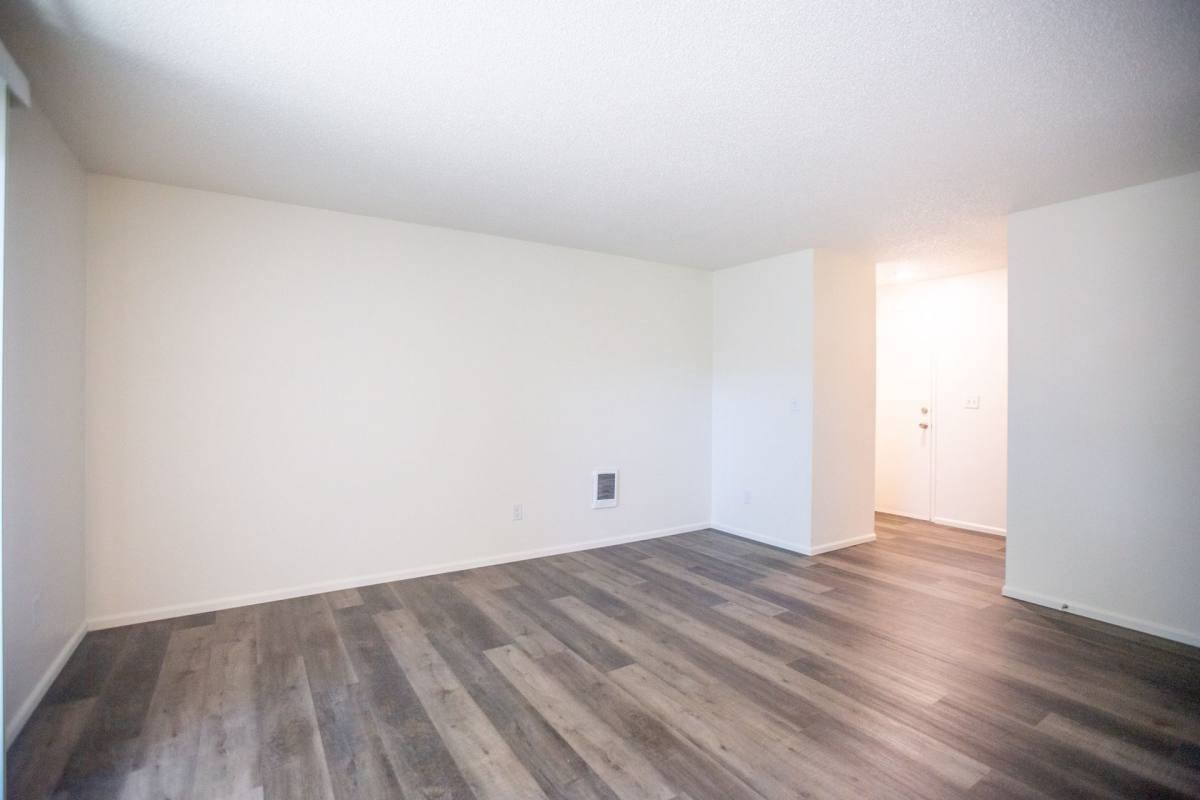 Apartment for rent at 2377 W Hayes St, Woodburn, OR 97071