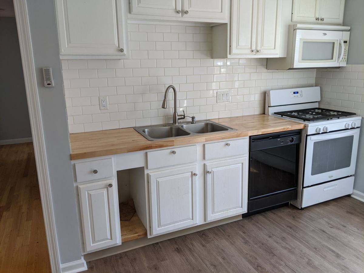 Apartment for rent at 998-1008 Campbell Ave, West Haven, CT 06516