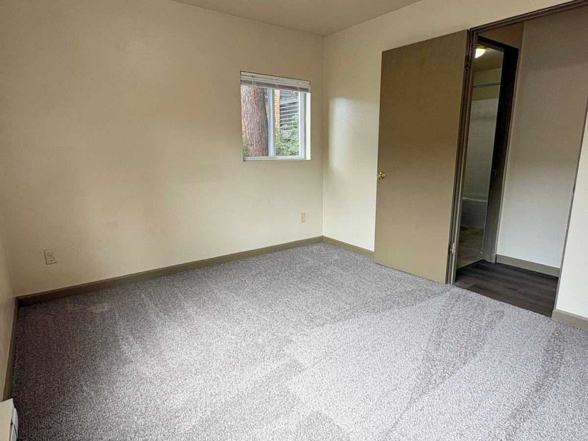 Apartment for rent at 5502 15th Ave NE, Seattle, WA 98105