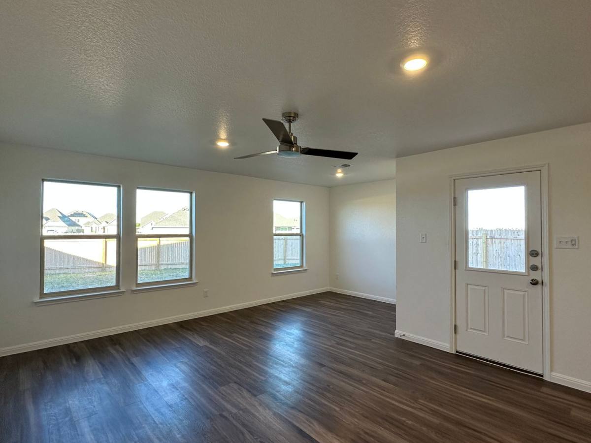 Townhouse for rent at 5909 Betty Lou Dr, Killeen, TX 76549