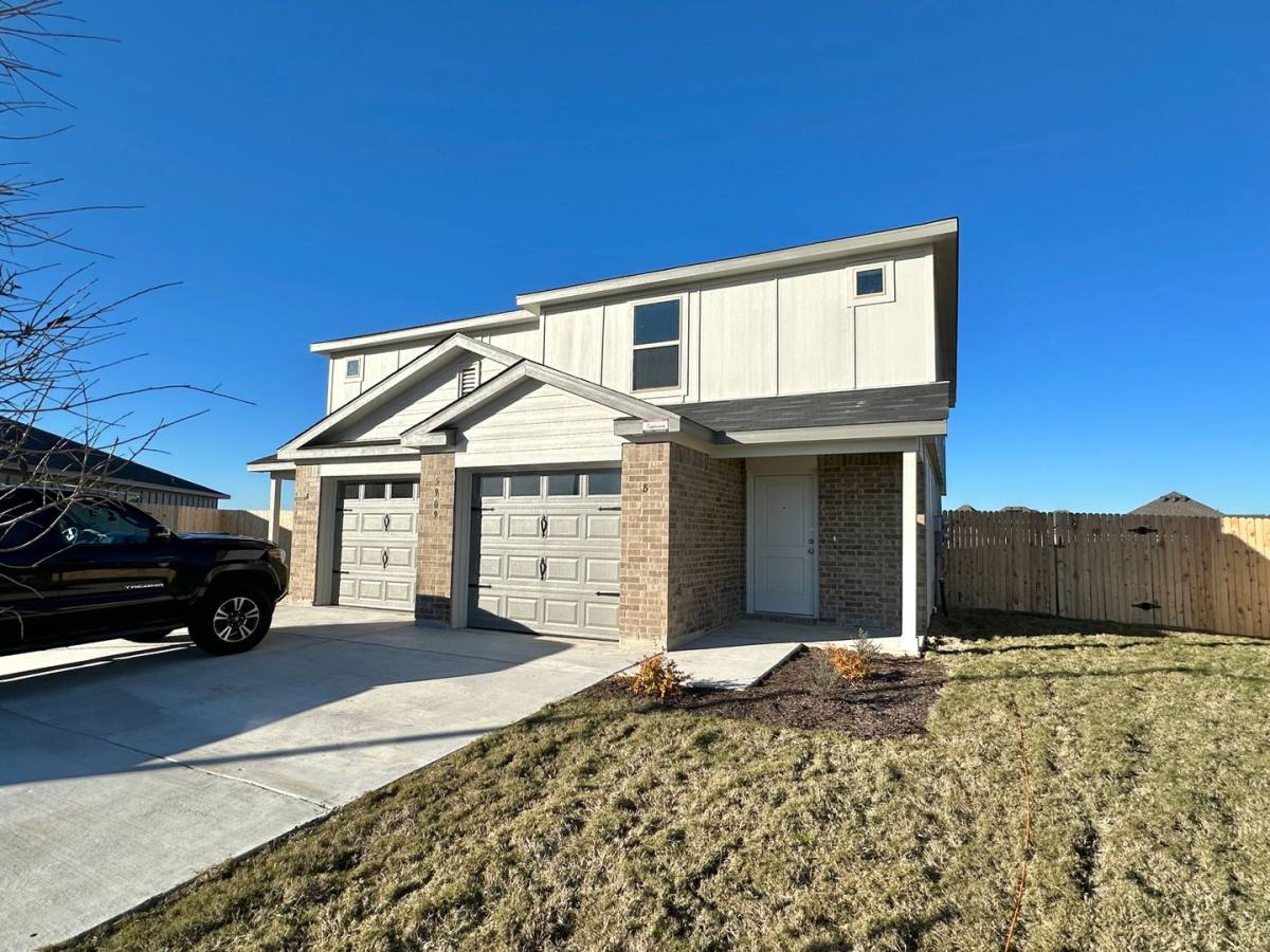 Townhouse for rent at 5909 Betty Lou Dr, Killeen, TX 76549
