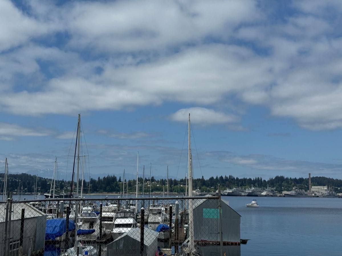 Apartment for rent at 429 Bay St, Port Orchard, WA 98366