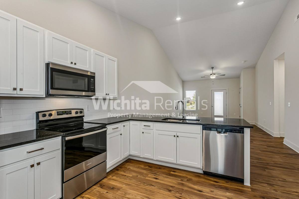 Apartment for rent at 12872 - 12874 W Wheatland St, Wichita, KS 67235