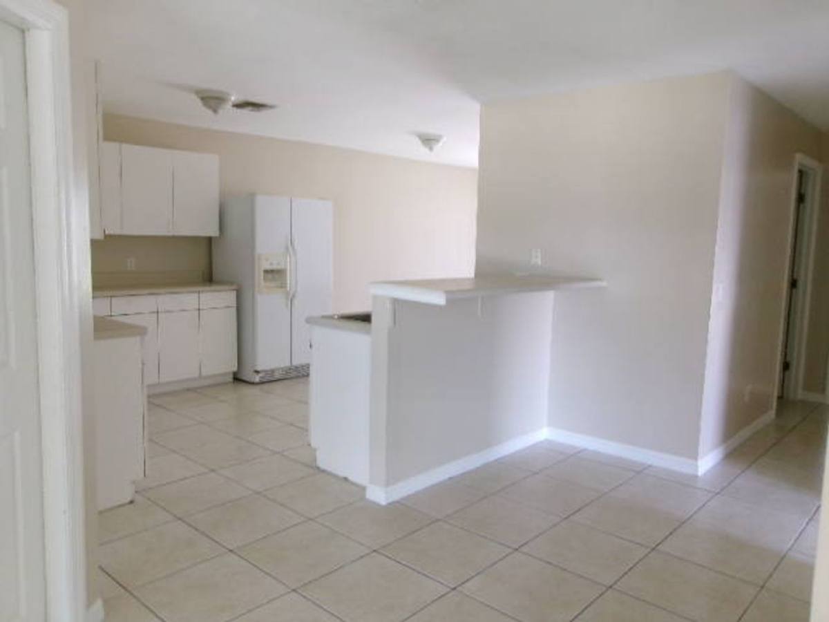 House for rent at 2821 Santa Barbara Blvd, Cape Coral, FL 33914